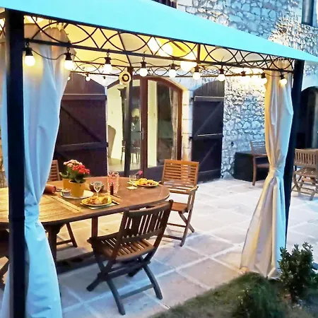 Casa de Férias La Combe Du Moulin Classee 4 Etoiles